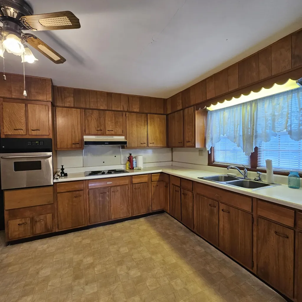 92 Highland Park Drive Williamsburg KY 40769