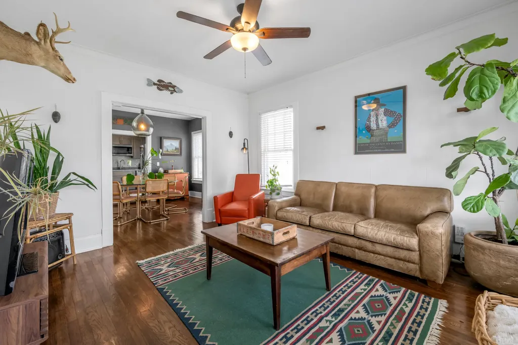 127 Delmont Drive Lexington KY 40504