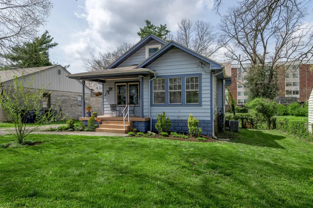 127 Delmont Drive Lexington KY 40504