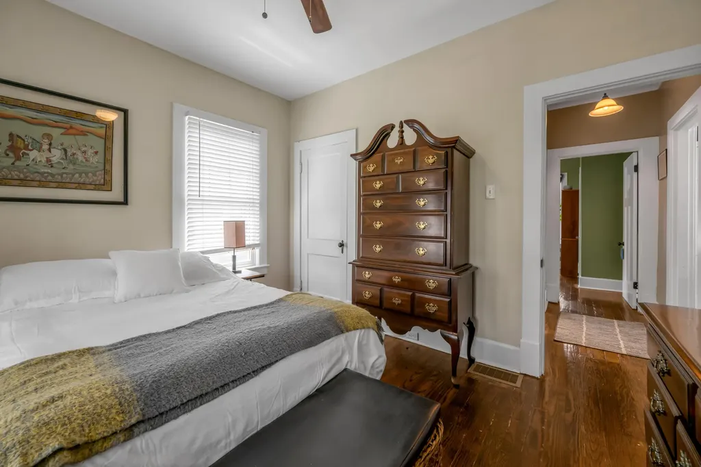 127 Delmont Drive Lexington KY 40504