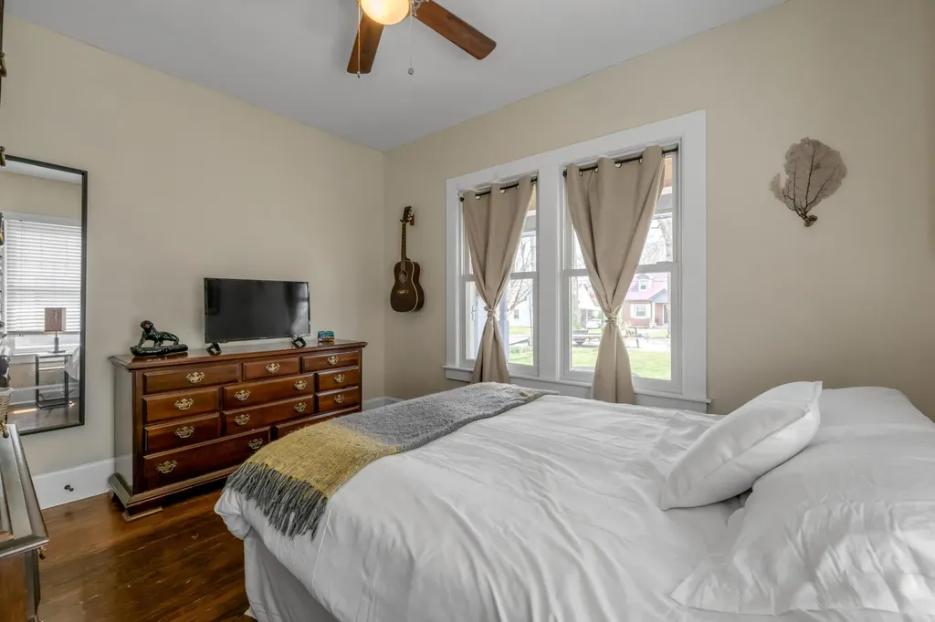 127 Delmont Drive Lexington KY 40504