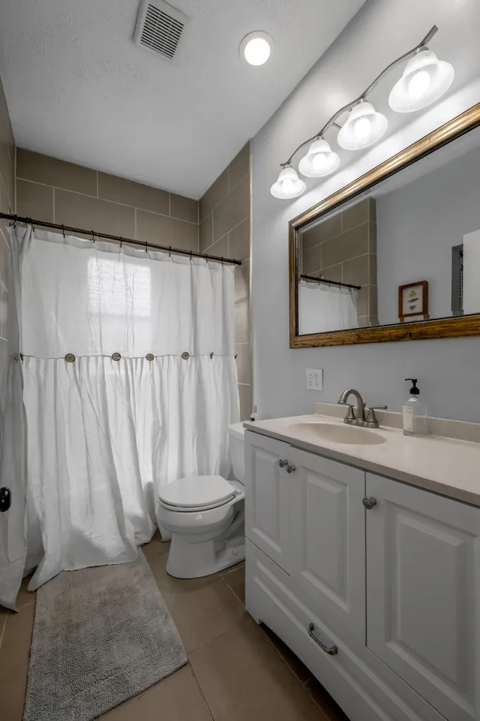 127 Delmont Drive Lexington KY 40504