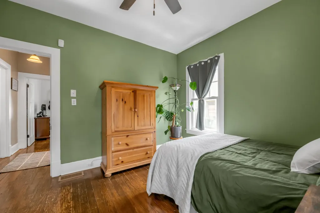 127 Delmont Drive Lexington KY 40504