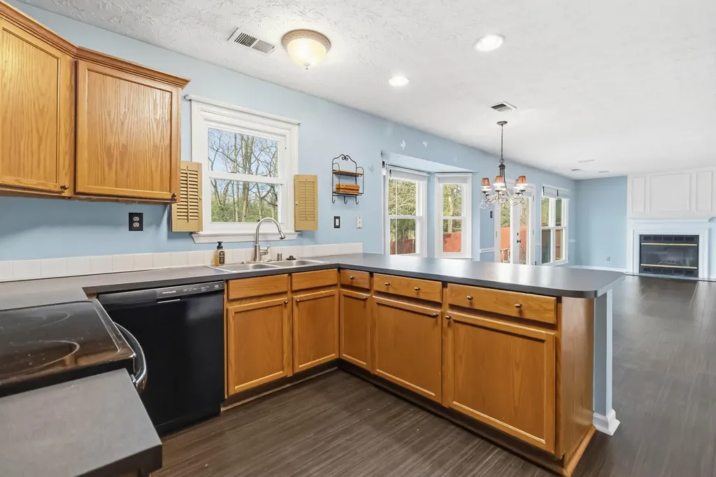 3921 Barnard Drive Lexington KY 40509