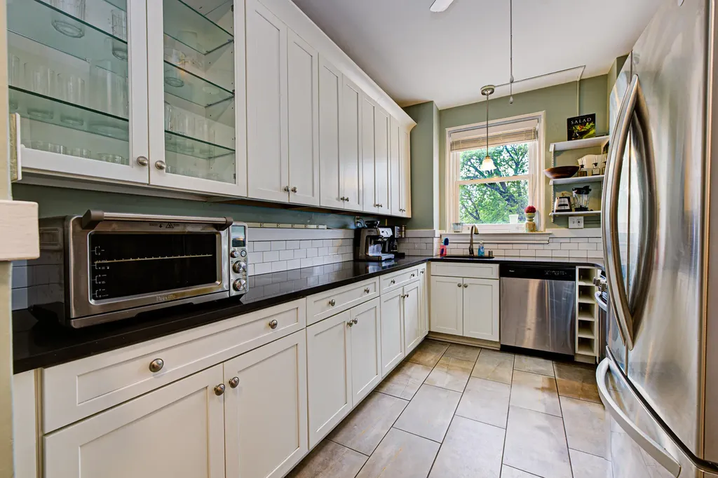 2140 Bonnycastle Avenue Louisville KY 40205