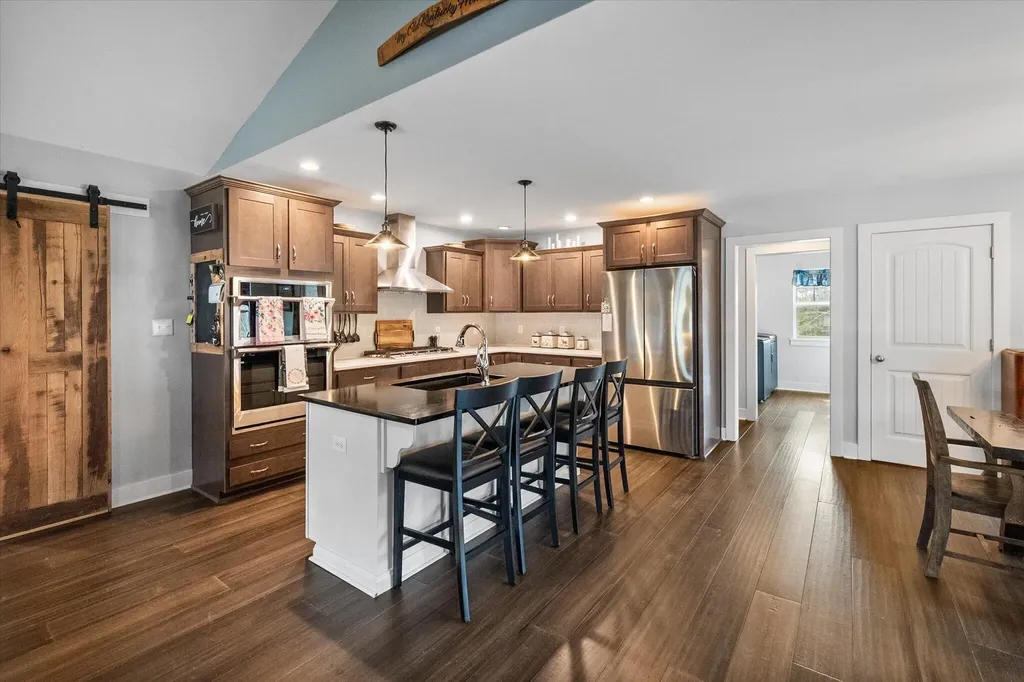 9787 Elmburg Road Pleasureville KY 40057