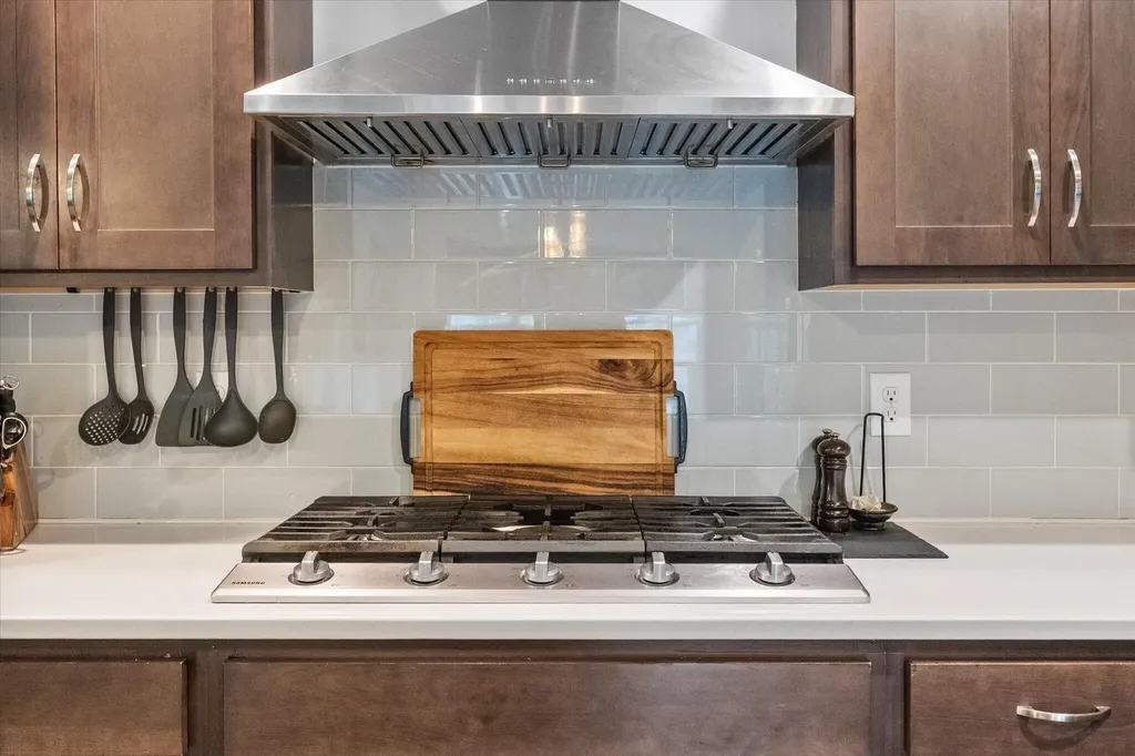 9787 Elmburg Road Pleasureville KY 40057