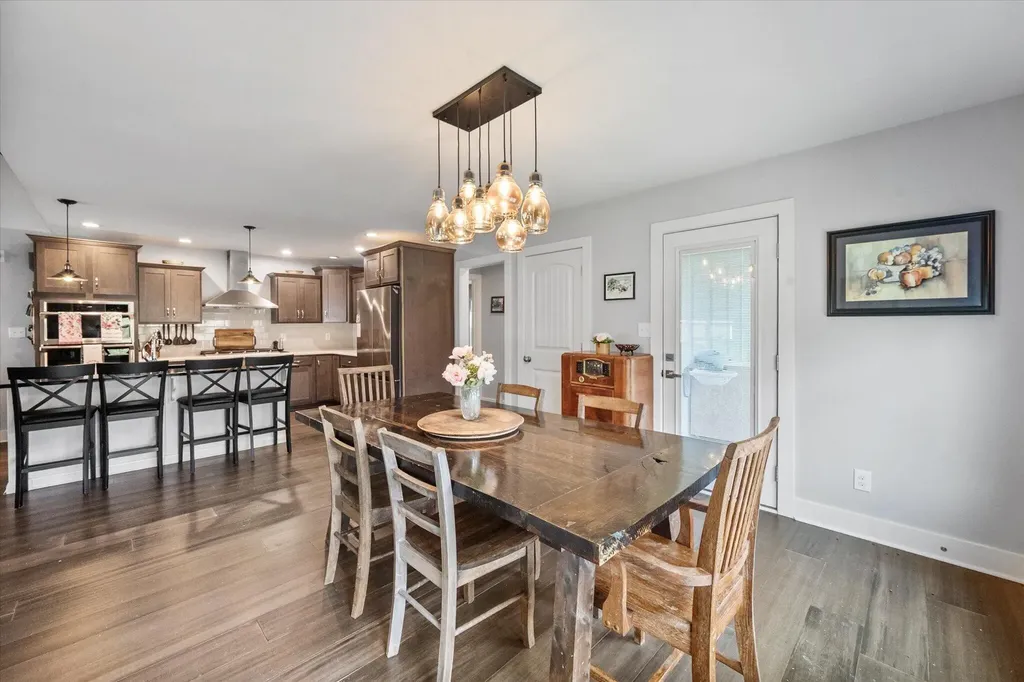 9787 Elmburg Road Pleasureville KY 40057