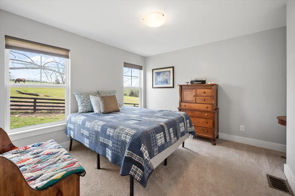 9787 Elmburg Road Pleasureville KY 40057