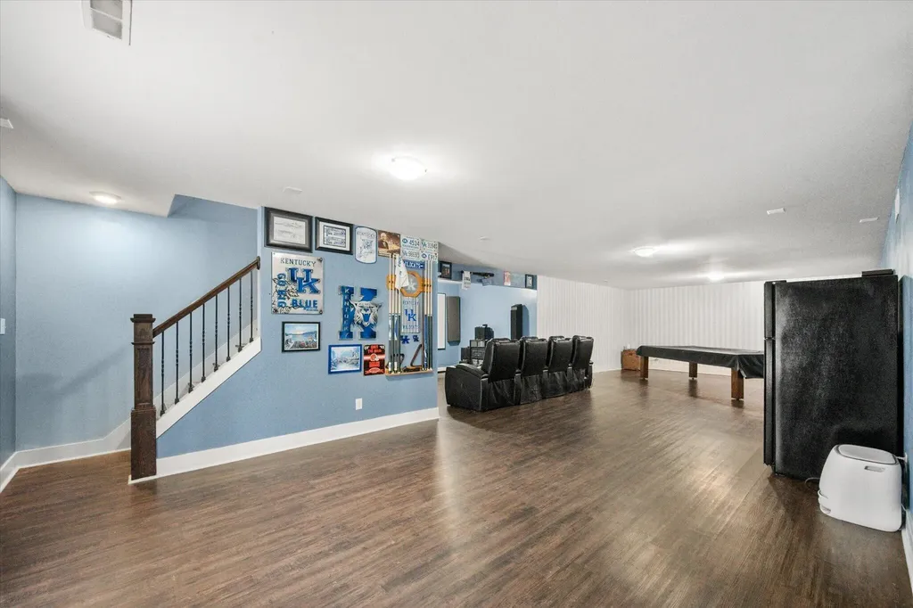 9787 Elmburg Road Pleasureville KY 40057
