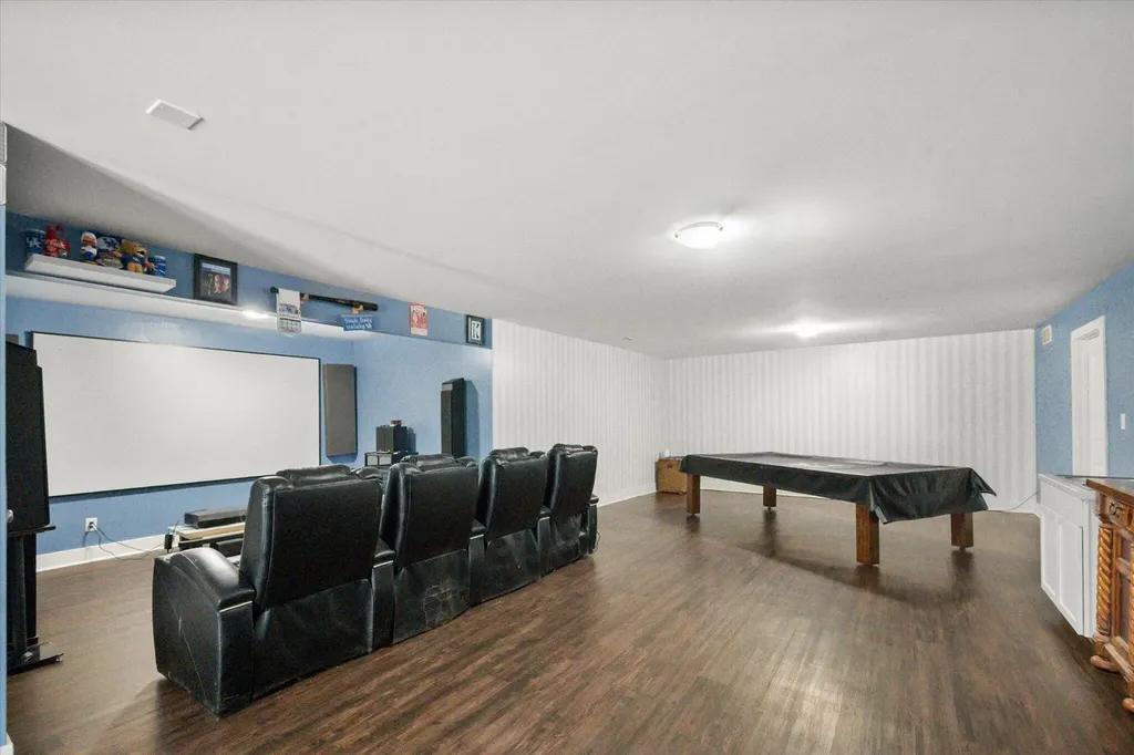 9787 Elmburg Road Pleasureville KY 40057