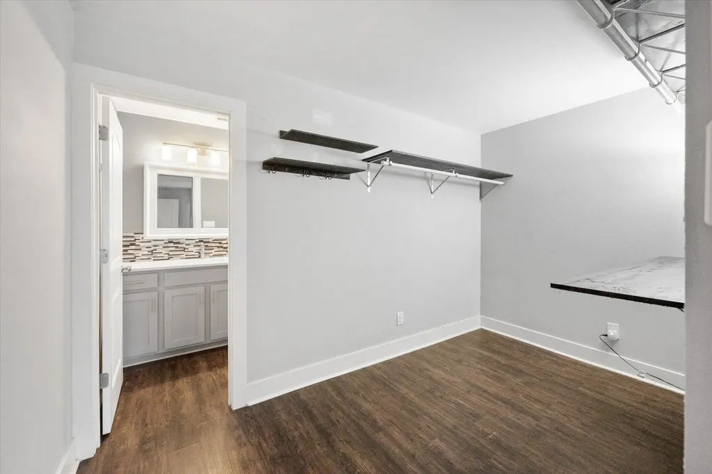 9787 Elmburg Road Pleasureville KY 40057