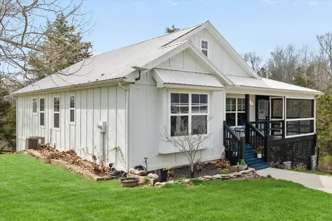 9787 Elmburg Road Pleasureville KY 40057