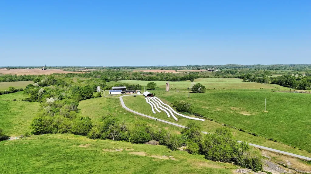 2300 Oregon Road Salvisa KY 40372