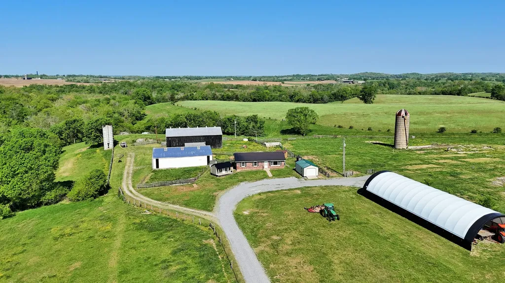 2300 Oregon Road Salvisa KY 40372