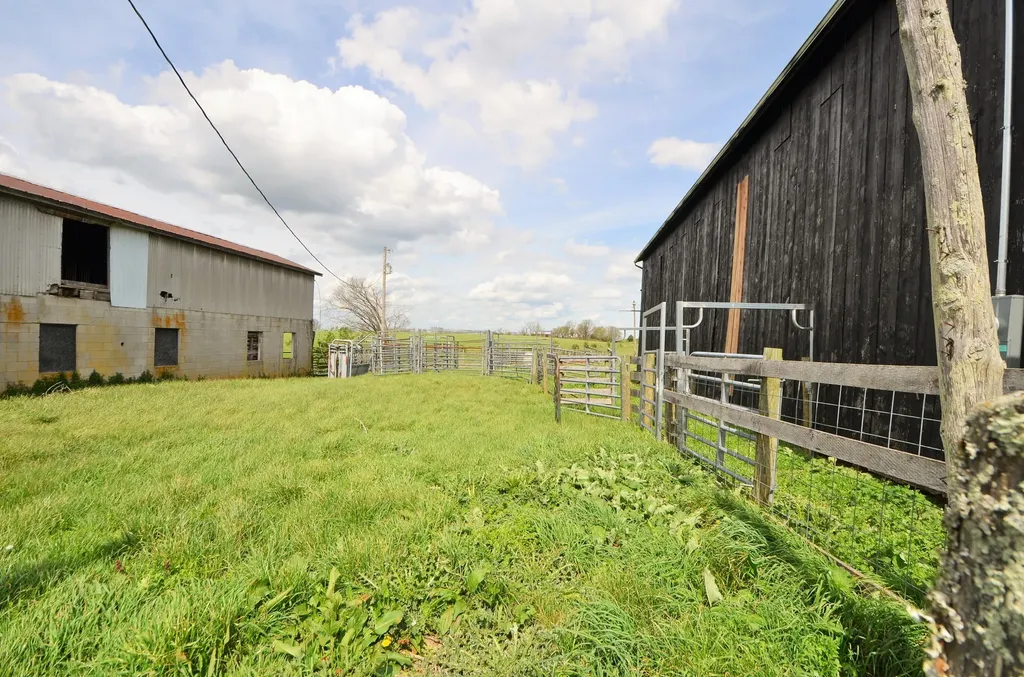 2300 Oregon Road Salvisa KY 40372