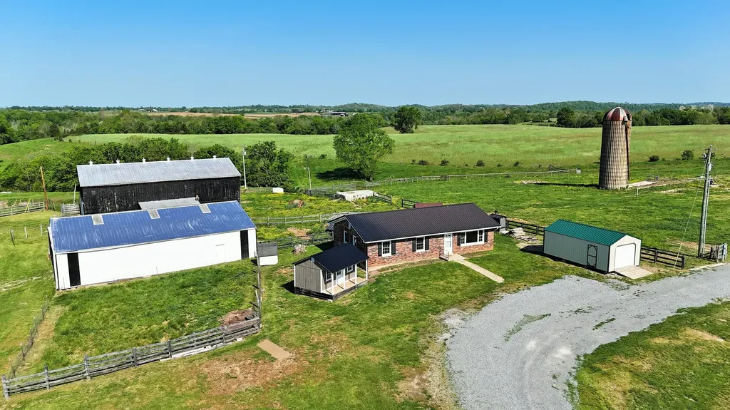 2300 Oregon Road Salvisa KY 40372