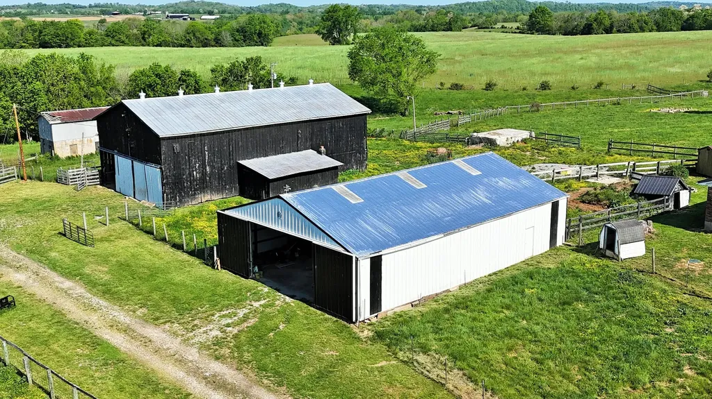 2300 Oregon Road Salvisa KY 40372