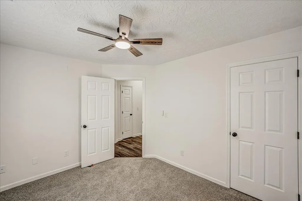 2280 Market Garden Lane Lexington KY 40509
