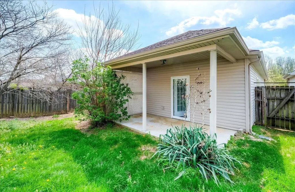 2280 Market Garden Lane Lexington KY 40509