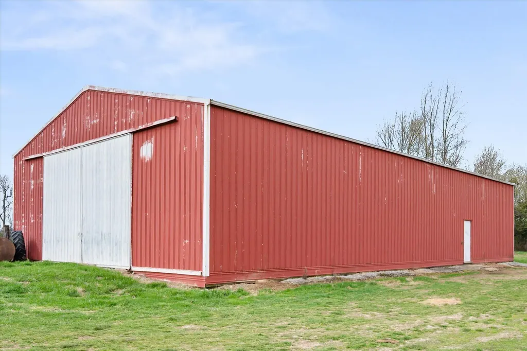 1048 Steve Wood Road Bagdad KY 40003