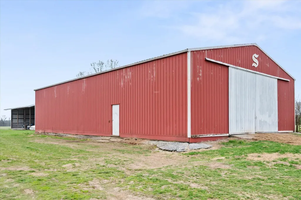 1048 Steve Wood Road Bagdad KY 40003