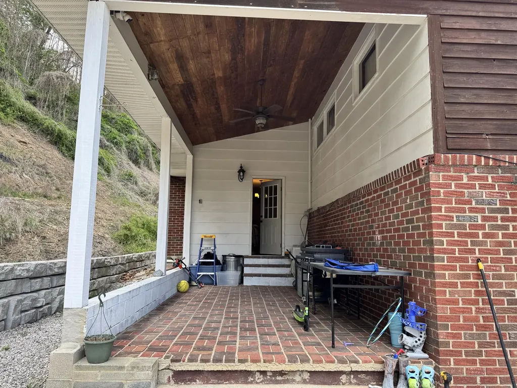 514 Cracker Bottom Road Martin KY 41649