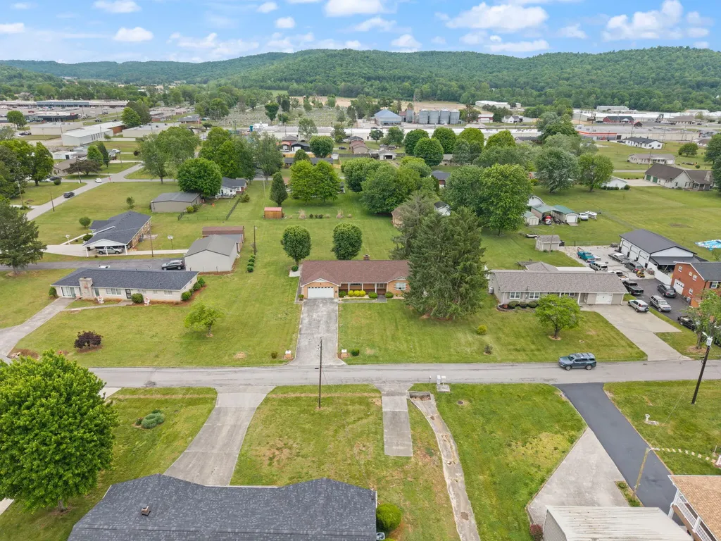 268 Duncan Street Monticello KY 42633