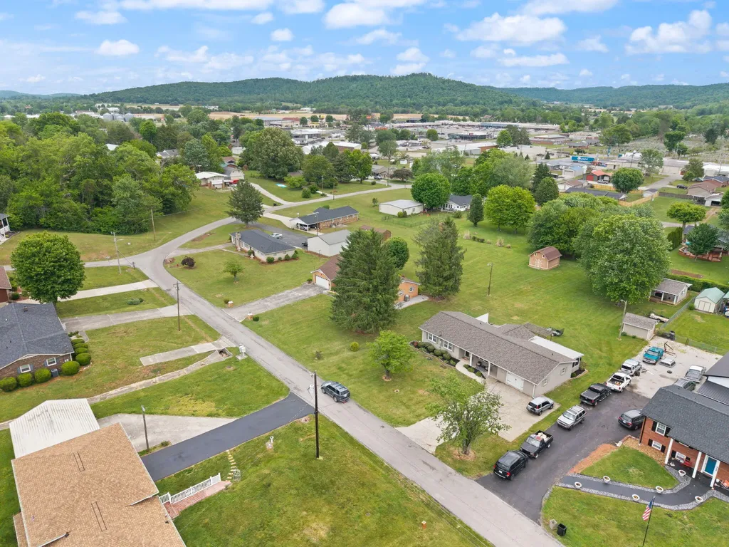 268 Duncan Street Monticello KY 42633