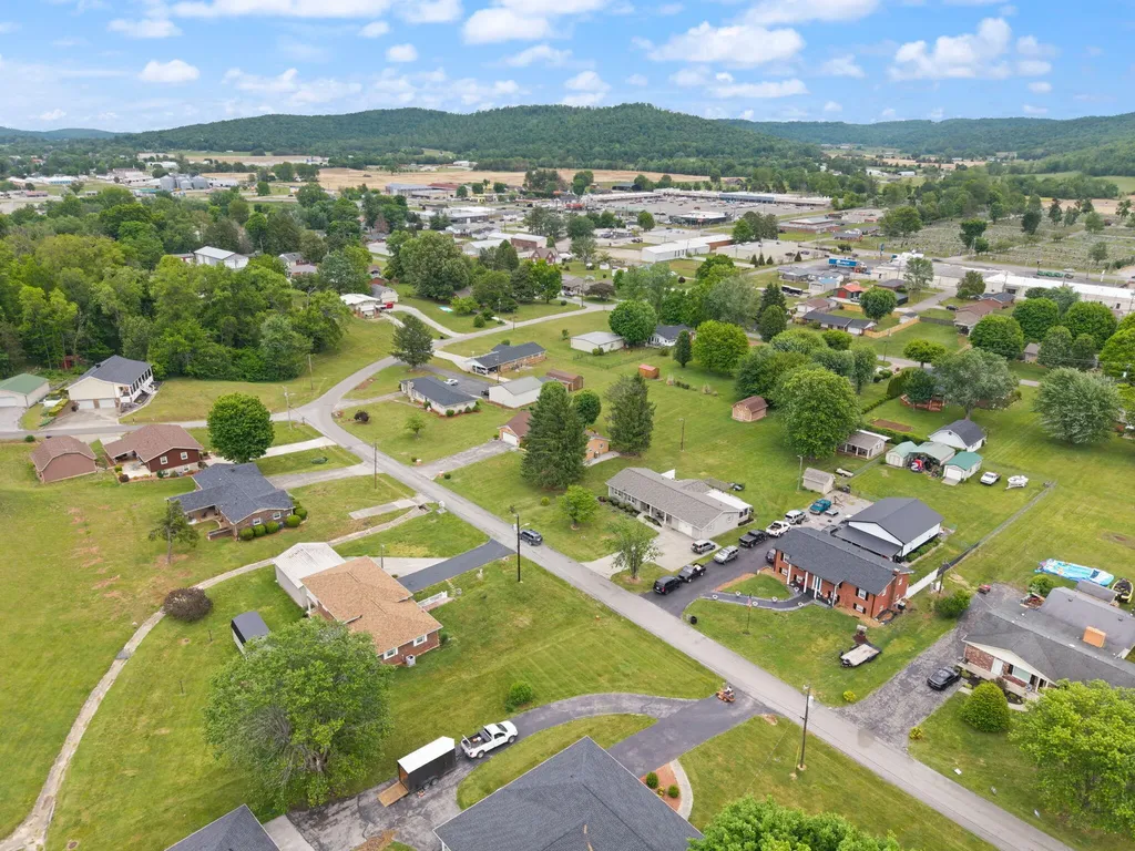 268 Duncan Street Monticello KY 42633