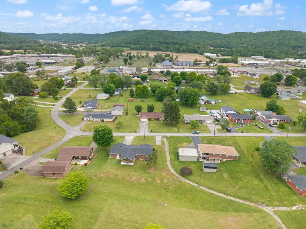 268 Duncan Street Monticello KY 42633