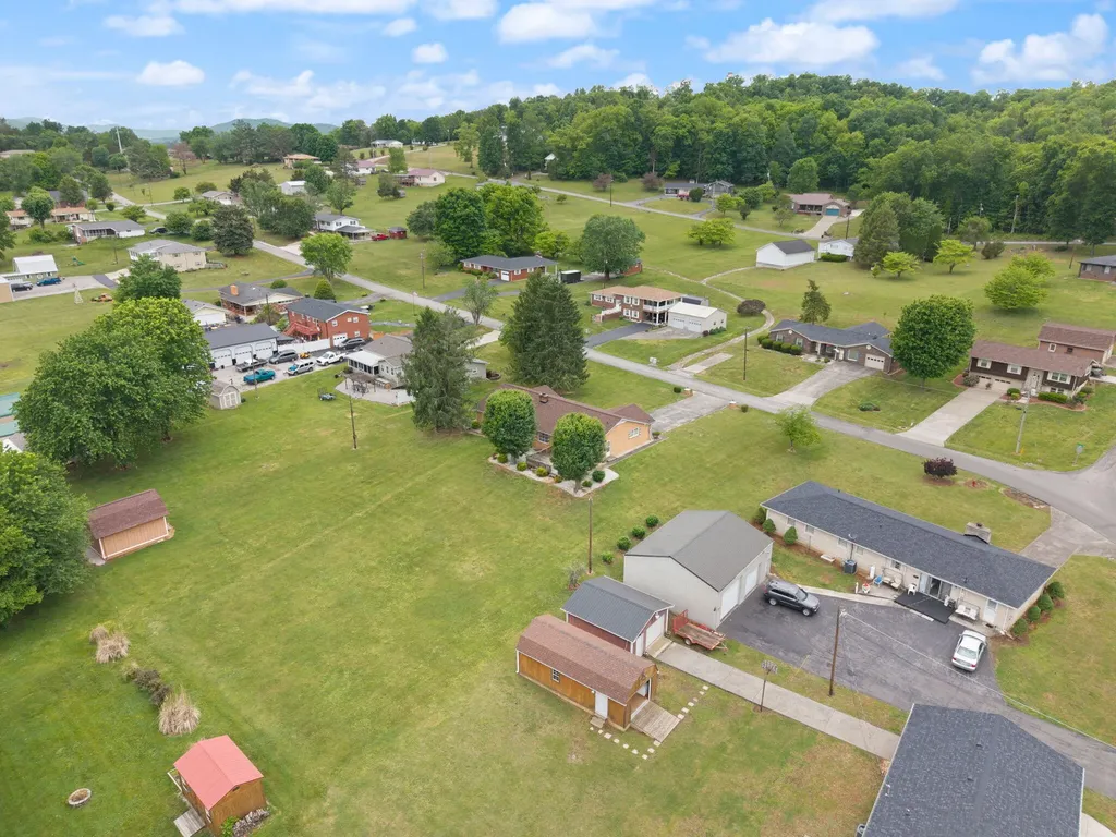 268 Duncan Street Monticello KY 42633