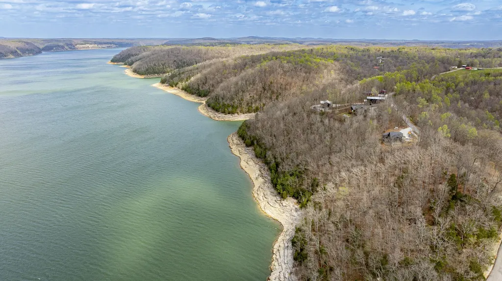 856 New Fall Creek Road Monticello KY 42633