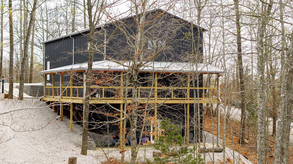 856 New Fall Creek Road Monticello KY 42633