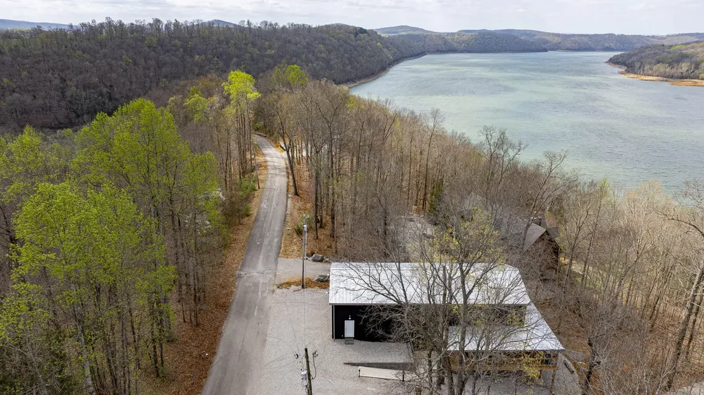856 New Fall Creek Road Monticello KY 42633
