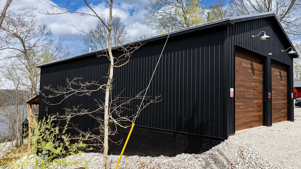 856 New Fall Creek Road Monticello KY 42633