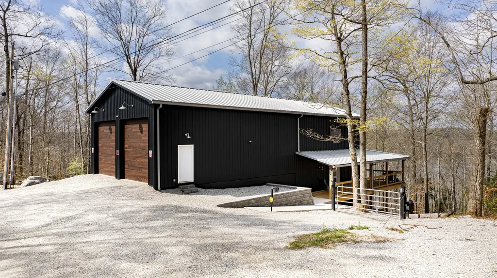 856 New Fall Creek Road Monticello KY 42633