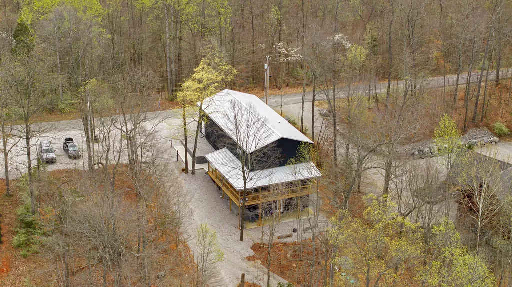856 New Fall Creek Road Monticello KY 42633