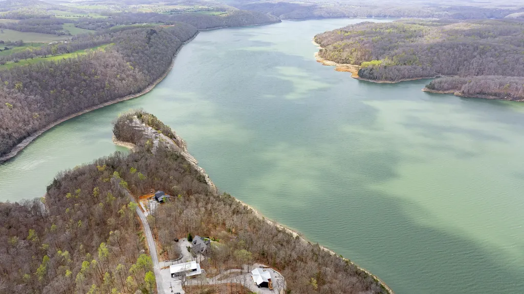 856 New Fall Creek Road Monticello KY 42633