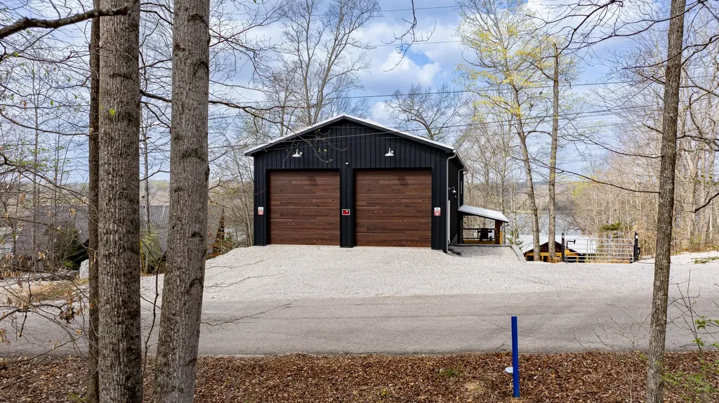 856 New Fall Creek Road Monticello KY 42633