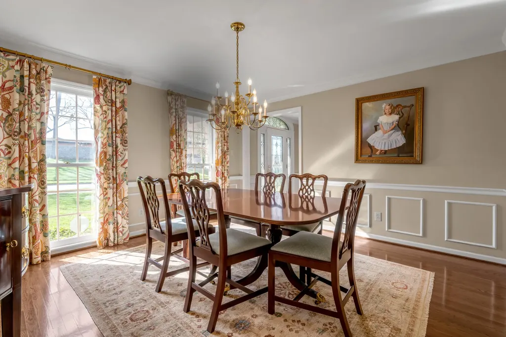 2071 Manor Drive Lexington KY 40502
