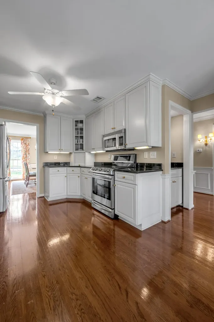 2071 Manor Drive Lexington KY 40502
