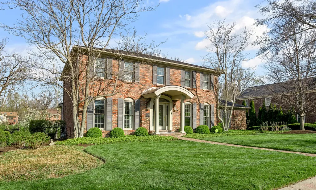 2071 Manor Drive Lexington KY 40502