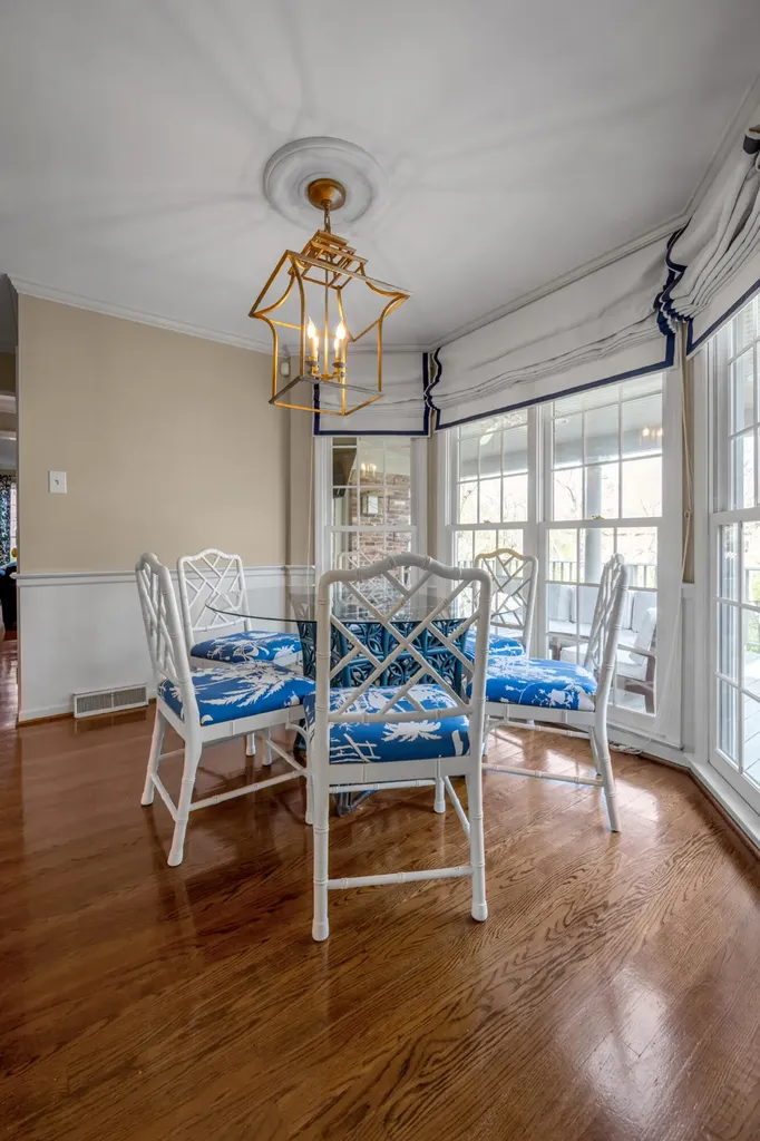 2071 Manor Drive Lexington KY 40502