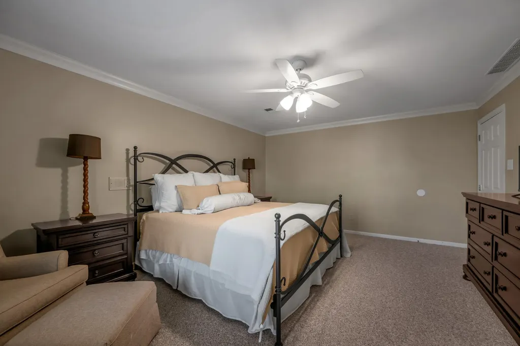 2071 Manor Drive Lexington KY 40502