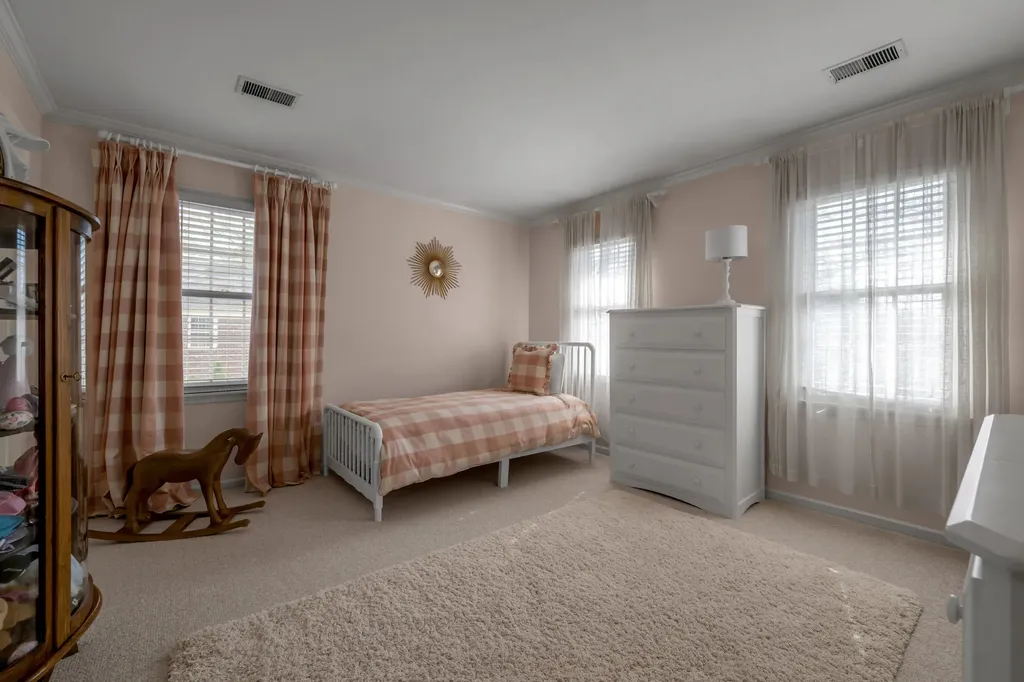 2071 Manor Drive Lexington KY 40502