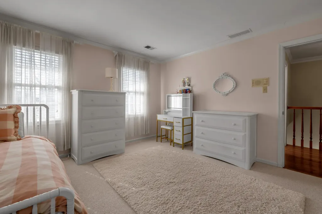 2071 Manor Drive Lexington KY 40502