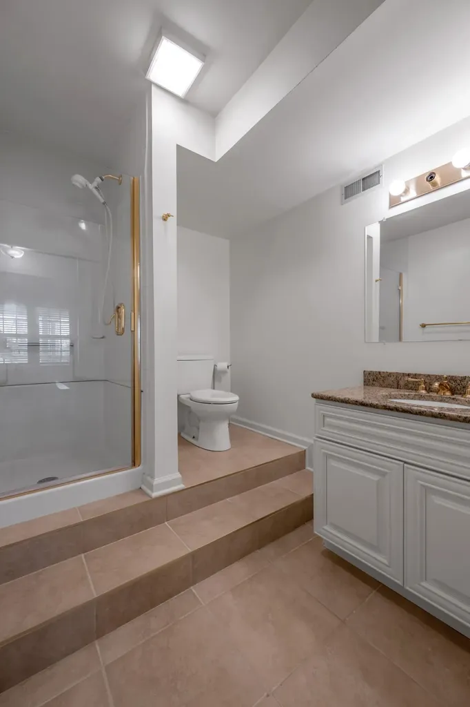 2071 Manor Drive Lexington KY 40502