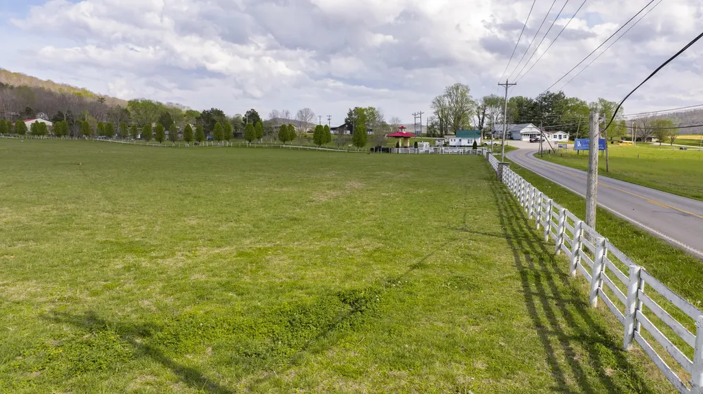 2301 Kentucky 92 Monticello KY 42633