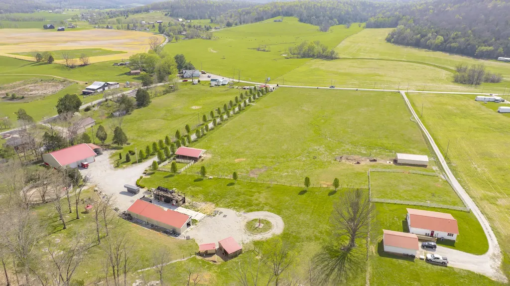 2301 Kentucky 92 Monticello KY 42633
